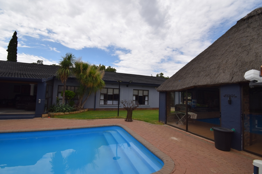 4 Bedroom Property for Sale in Jan Cillierspark Free State